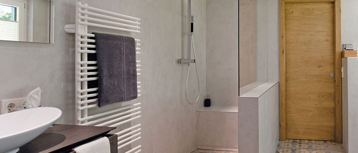 SONNENINSTALLATEUR WILLI HÖFLER 9 Produktbild Hoefler