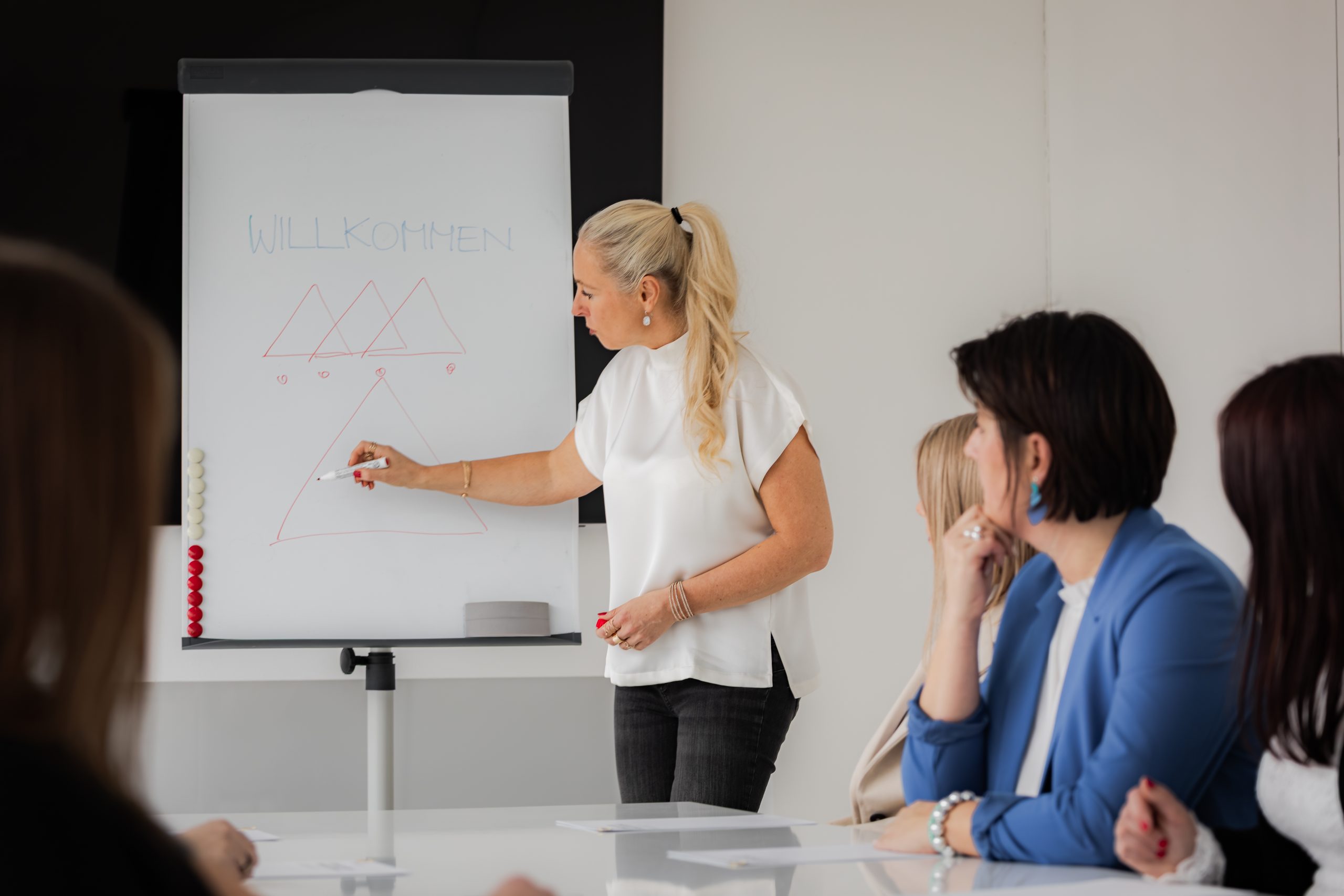 ALEXANDRA SCHUELER 3 Alexandra Schüler